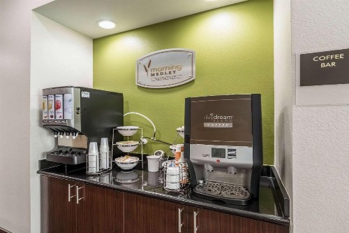 Sleep Inn & Suites College Station - image 28