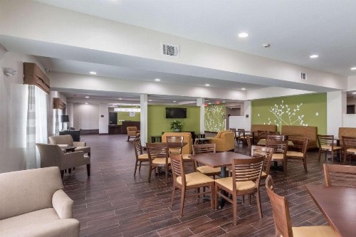 Sleep Inn & Suites College Station - image 31