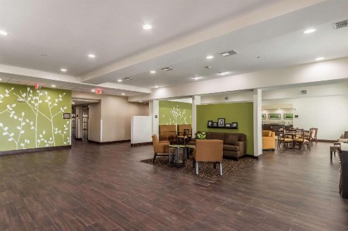 Sleep Inn & Suites College Station - image 7