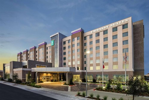 Embassy Suites By Hilton College Station