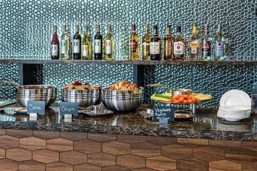 Embassy Suites By Hilton College Station - image 12