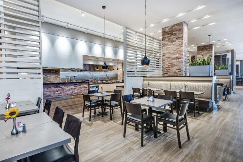 Embassy Suites By Hilton College Station - image 16
