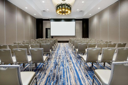 Embassy Suites By Hilton College Station - image 27