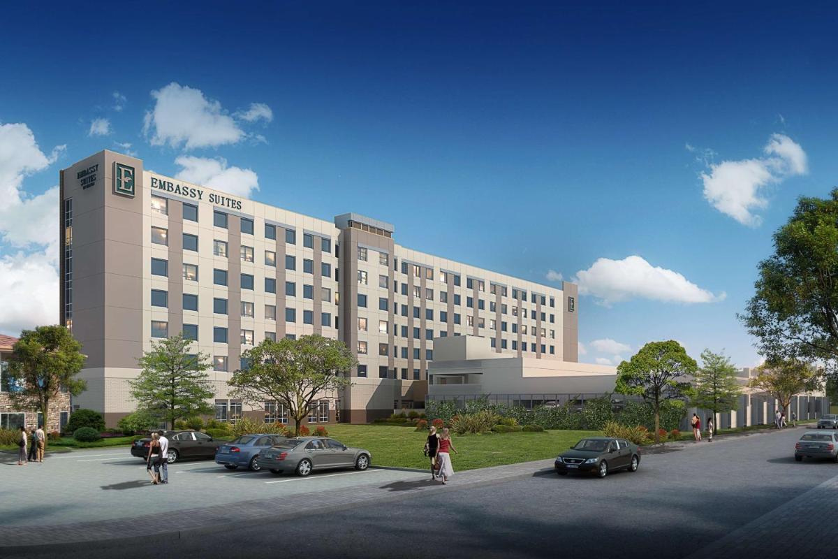 Embassy Suites By Hilton College Station - image 6