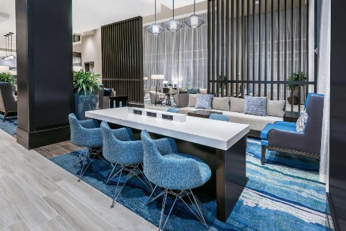 Embassy Suites By Hilton College Station - image 9