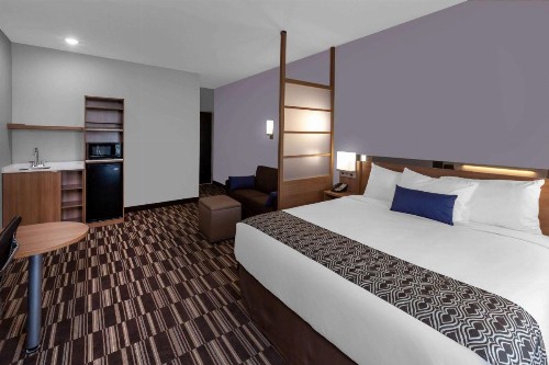 Microtel Inn & Suites By Wyndham College Station, Ponderosa Drive, College Station, Tx