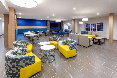 Microtel Inn & Suites by Wyndham College Station - image 18