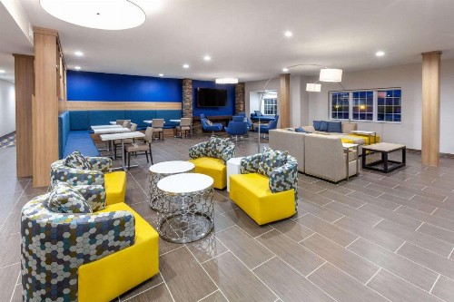 Microtel Inn & Suites by Wyndham College Station - image 26