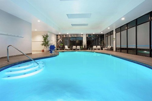Wingate by Wyndham Colorado Springs - image 34