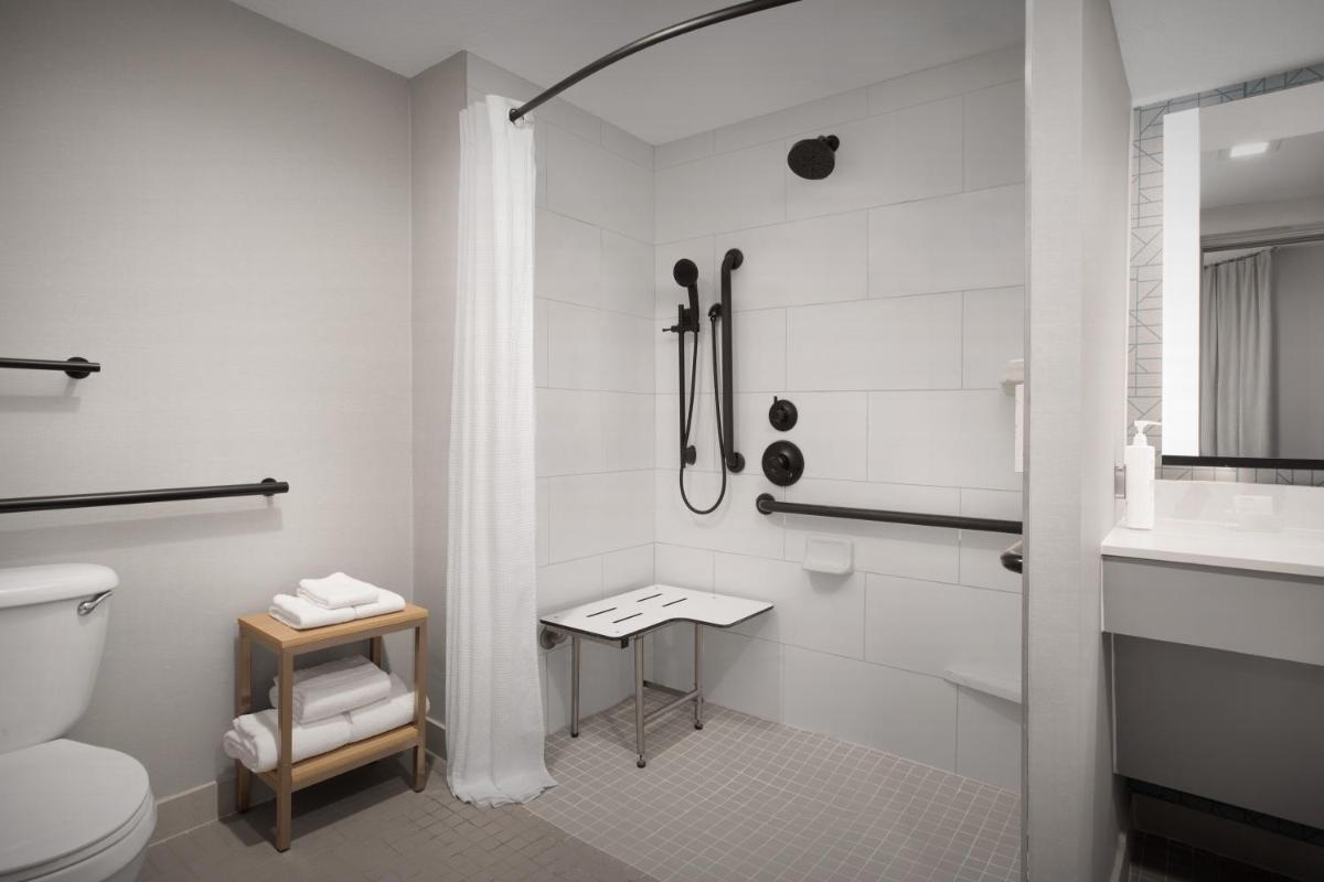 Homewood Suites by Hilton Colorado Springs-North - image 6