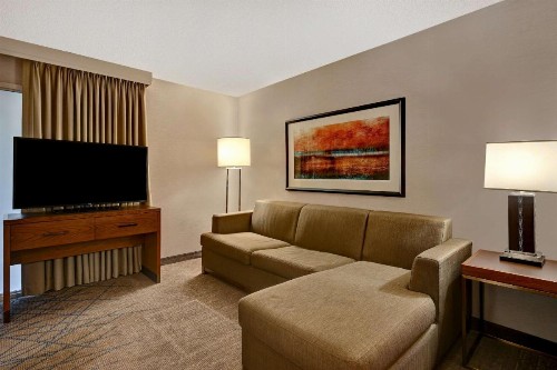 Embassy Suites Colorado Springs - image 31