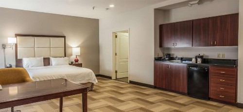 Hampton Inn Colorado Springs-Airport - image 13