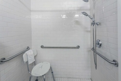 Hampton Inn Colorado Springs-Airport - image 7