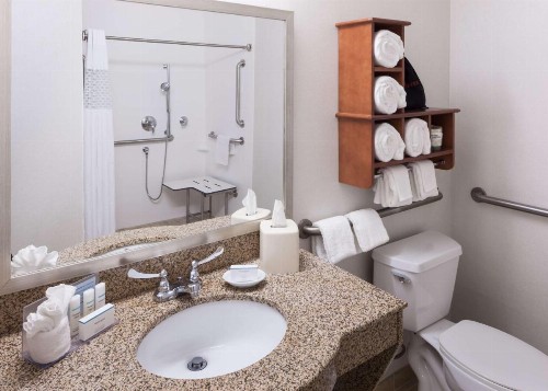 Hampton Inn & Suites Colorado Springs/I-25 South - image 20