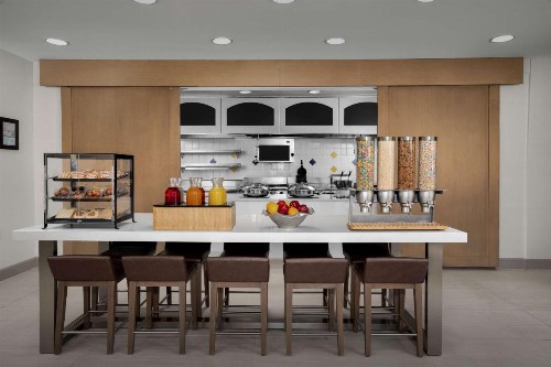Hilton Garden Inn Colorado Springs - image 25