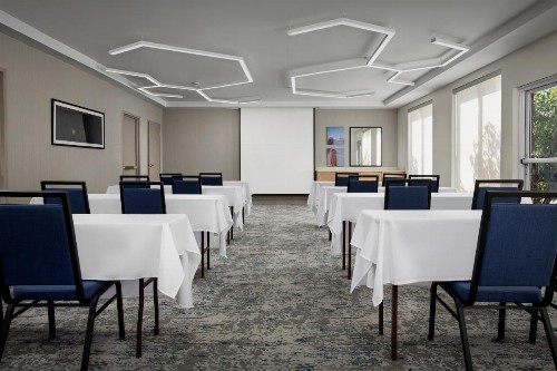 Hilton Garden Inn Colorado Springs - image 8