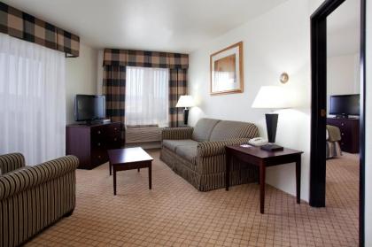 Holiday Inn Express & Suites Colorado Springs-Airport an IHG Hotel