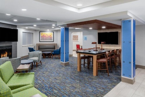 Holiday Inn Express & Suites Colorado Springs-Airport an IHG Hotel - image 25