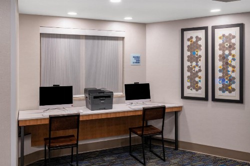 Holiday Inn Express & Suites Colorado Springs-Airport an IHG Hotel - image 26