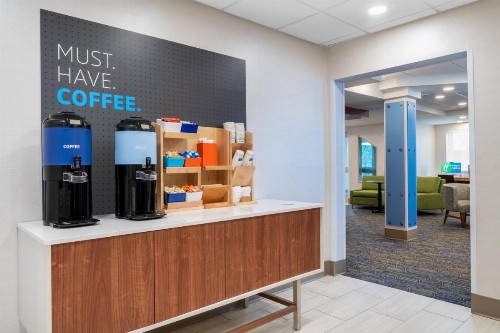 Holiday Inn Express & Suites Colorado Springs-Airport an IHG Hotel - image 33