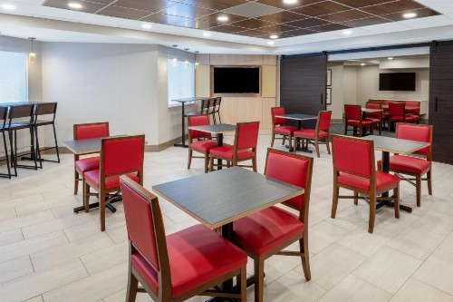 Holiday Inn Express & Suites Colorado Springs-Airport an IHG Hotel - image 38