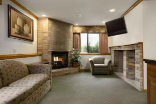 Rodeway Inn - image 20