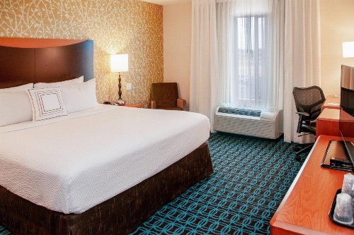 Fairfield Inn and Suites by Marriott Colorado Springs North Air Force Academy - image 10