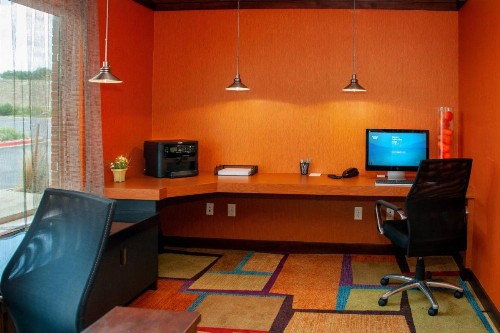 Fairfield Inn and Suites by Marriott Colorado Springs North Air Force Academy - image 13