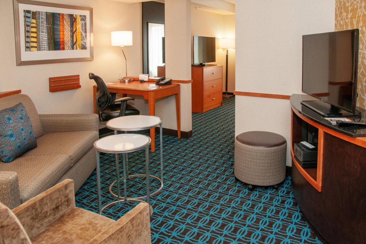 Fairfield Inn and Suites by Marriott Colorado Springs North Air Force Academy - image 6