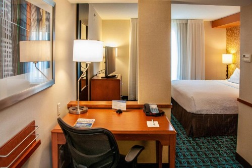 Fairfield Inn and Suites by Marriott Colorado Springs North Air Force Academy - image 9