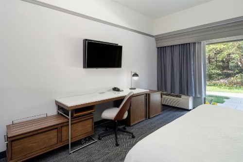 Courtyard by Marriott Colorado Springs South - image 11