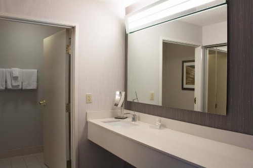 Courtyard by Marriott Colorado Springs South - image 19