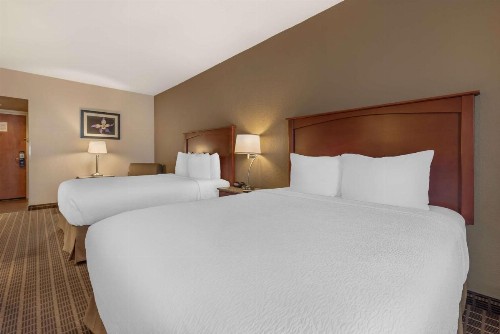 Best Western Plus Peak Vista Inn & Suites - image 33