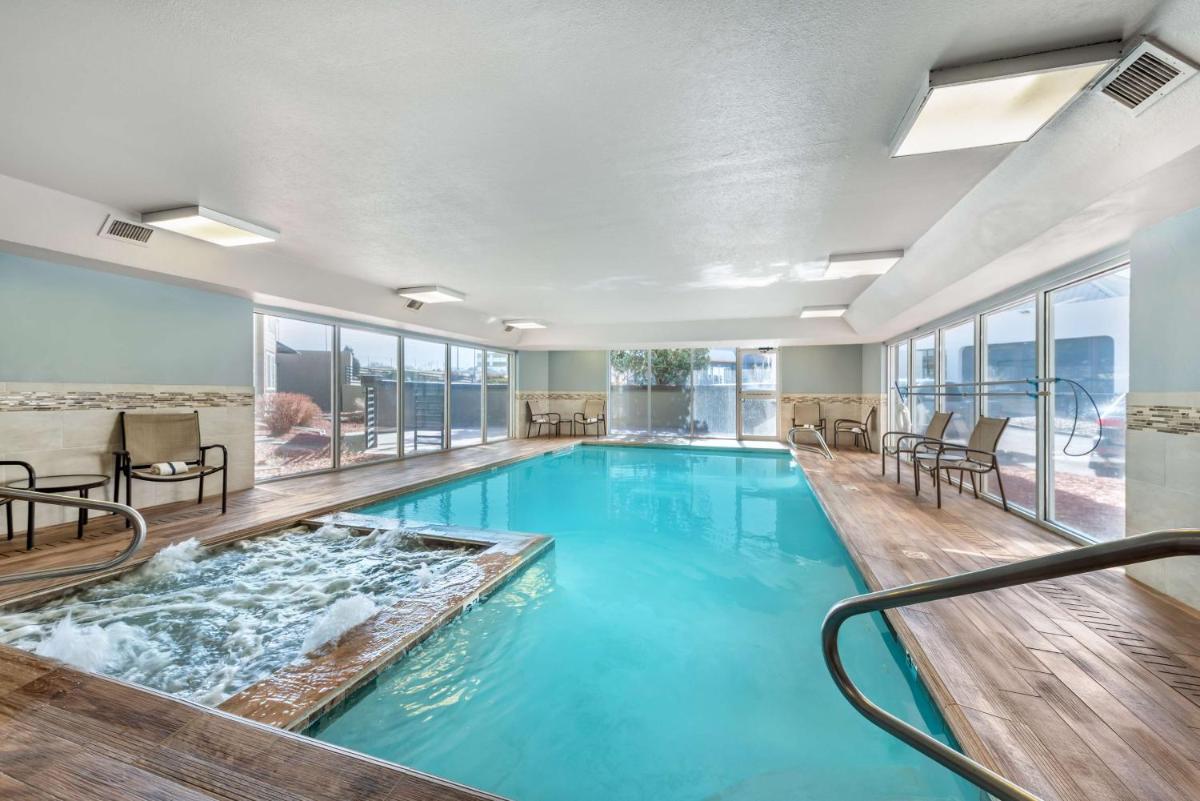 Best Western Plus Peak Vista Inn & Suites - image 5
