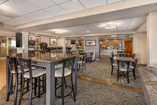Best Western Plus Peak Vista Inn & Suites - image 50