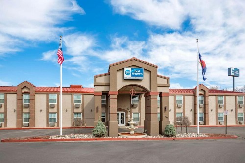 Best Western Executive Inn & Suites - image 30