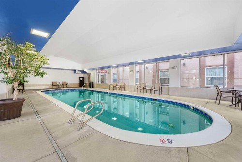 Best Western Executive Inn & Suites - image 42