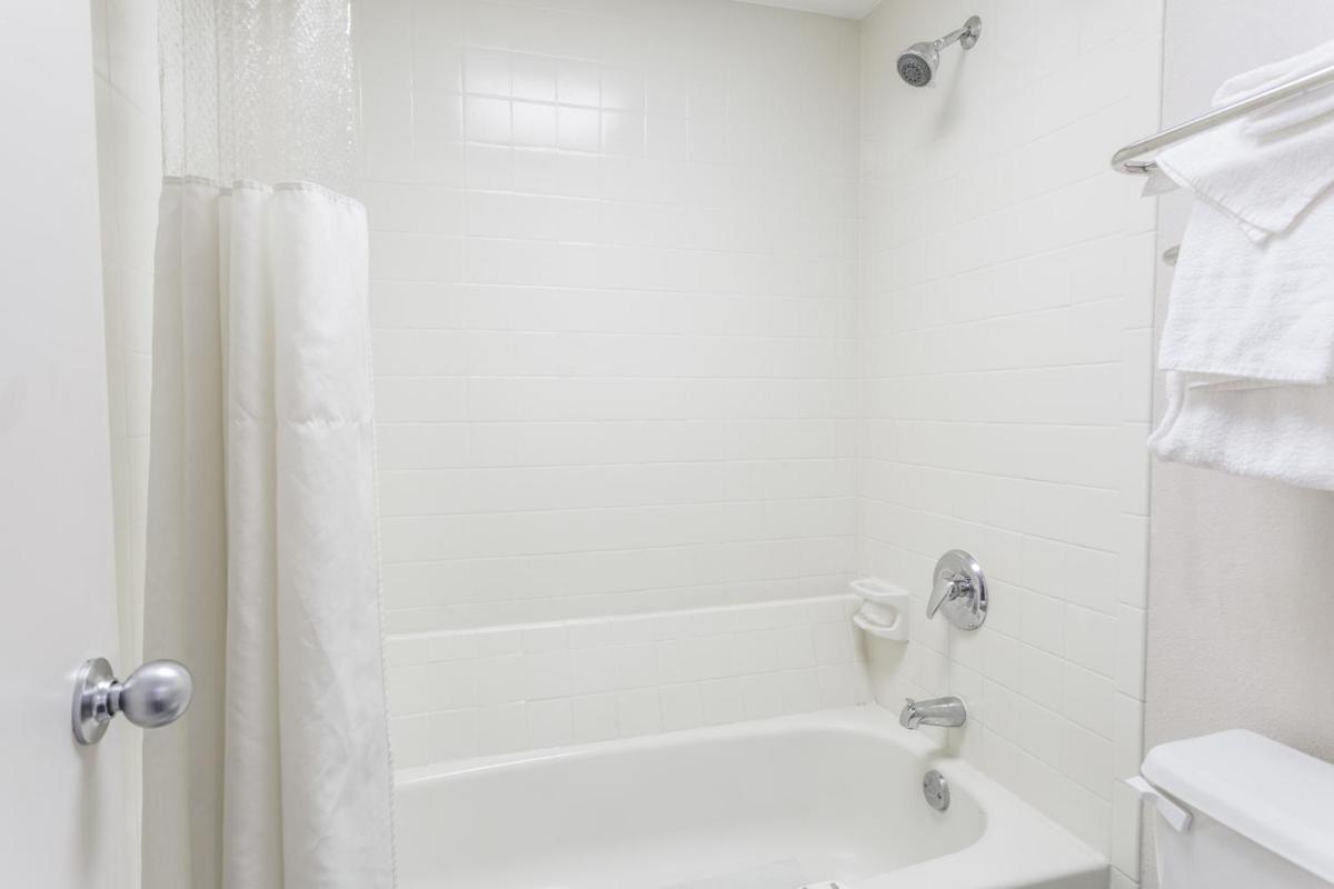 Motel 6-Colorado Springs CO - Air Force Academy - image 3