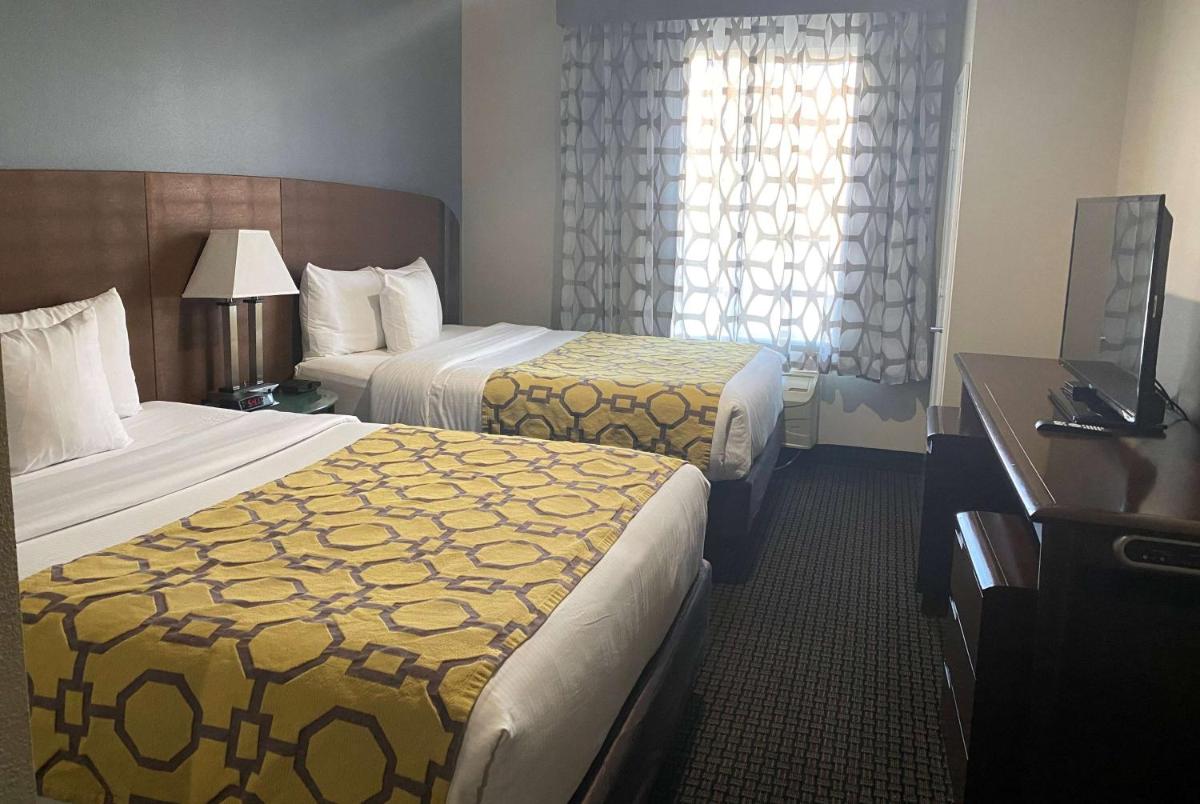 Baymont by Wyndham Colorado Springs - image 2