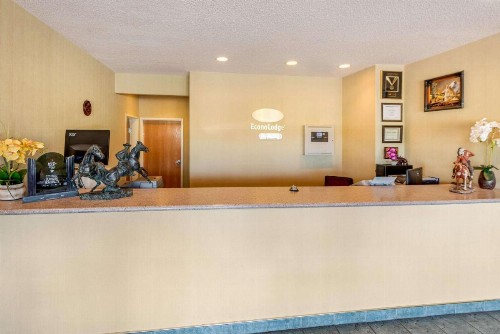 Econo Lodge Airport/Colorado Springs - image 2