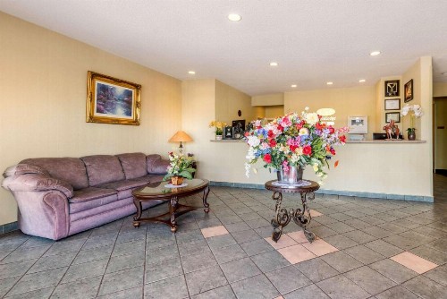 Econo Lodge Airport/Colorado Springs - image 25