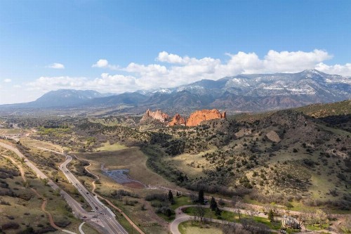 Super 8 by Wyndham Colo. Sprs. Garden Of The Gods - image 12