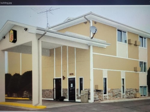 Super 8 by Wyndham Cos/Hwy. 24 E/PAFB Area - image 15