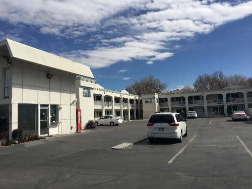Howard Johnson by Wyndham Colorado Springs - image 16