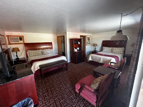 Rainbow Lodge and Inn - image 15