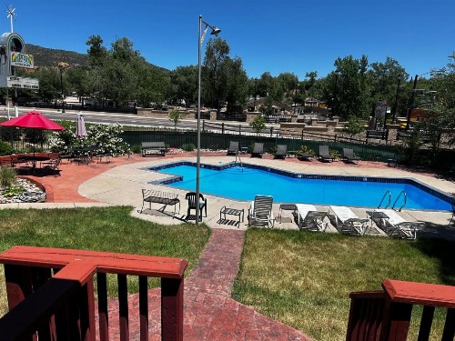 Rainbow Lodge and Inn - image 19