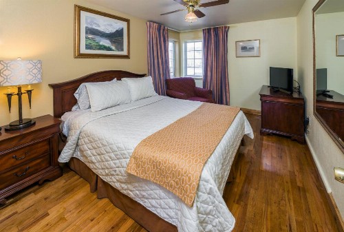 Rainbow Lodge and Inn - image 22