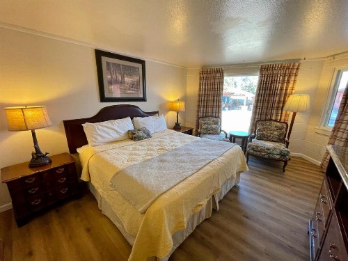 Rainbow Lodge and Inn - image 34