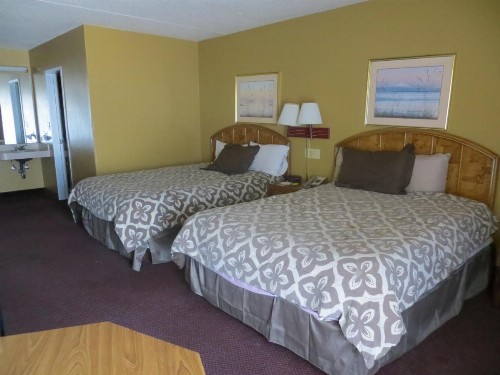 Days Inn by Wyndham Colorado Springs/Garden of the Gods - image 12