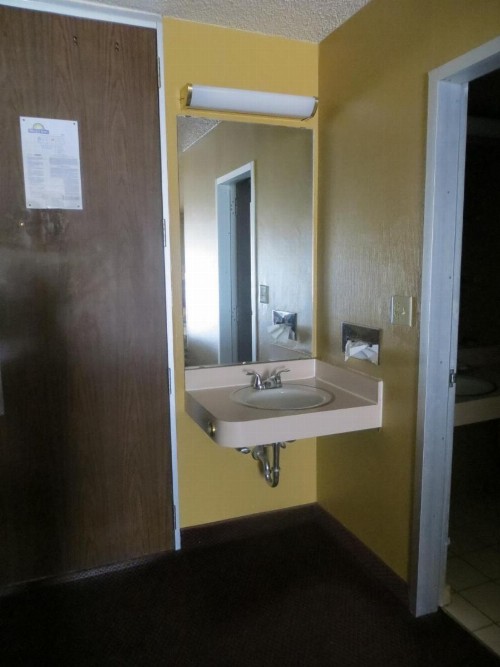 Days Inn by Wyndham Colorado Springs/Garden of the Gods - image 23